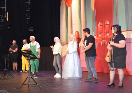 مسرح الأطفال يعرض مسرحية "القنديل الصغير" بمهرجان البحرين