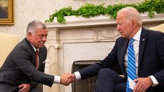 بايدن يعلن عن مساعدات مالية واستثمارات في الأردن