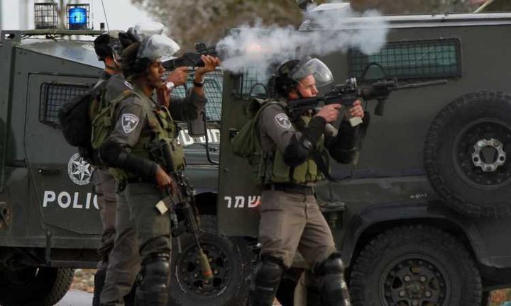 قوات الاحتلال تعتقل شابين من بلدة بيت فجار جنوب بيت لحم