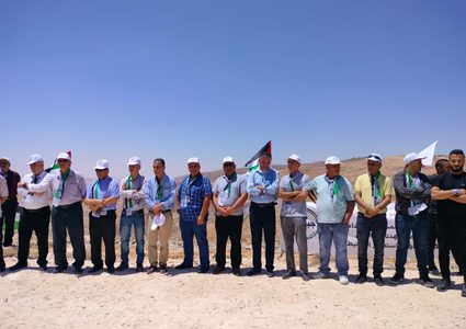 "النضال الشعبي" تنظم وقفة إسناد ومهرجان خطابي في مسافر يطا