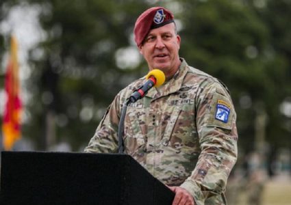 قائد القيادة المركزية للجيش الأميركي يصل تل أبيب
