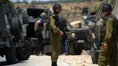 القدس: الاحتلال يعتقل أسيرا محررا من بلدة صور باهر