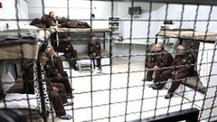 هيئة الأسرى: الاسرى داخل قسم المعبار في سجن "الرملة" يعانون الأمرين