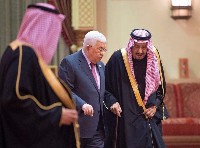 الرئيس عباس يشكر الملك سلمان وولي عهده على وقوفهما إلى جانب الشعب الفلسطيني