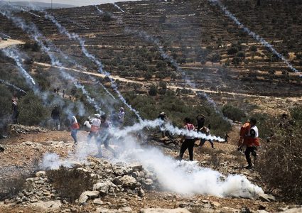 ثلاث إصابات بالرصاص الحي خلال مواجهات مع الاحتلال في طوباس