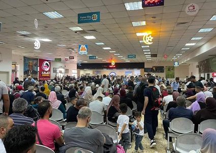 مدير شرطة معبر الكرامة: المعبر لم يعد يتسع لعدد كبير من المسافرين