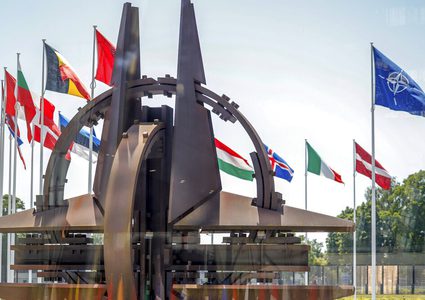 نائبة ألمانية: الناتو ليس حلفا دفاعيا بل أكبر آلة عسكرية في العالم