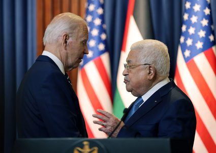 الخطوات العشرة التي اتخذها بايدن للتأثير على الفلسطينيين خلال زيارته الأخيرة