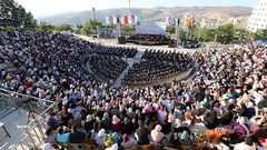 تخرّج طلبة كليات العلوم والطب وعلوم الصحة وكلية الدراسات العليا