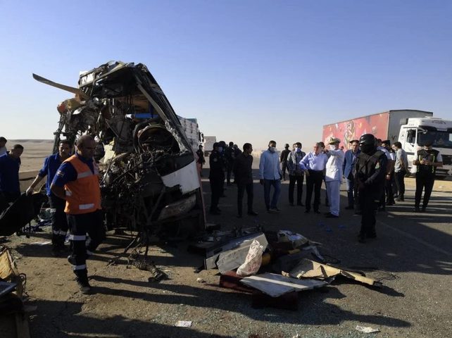 مصرع 22 شخصا في حادث سير جنوب مصر