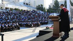 تخرّج طلبة كليات العلوم الإنسانية وكلية الشريعة وكلية العلوم التربوية