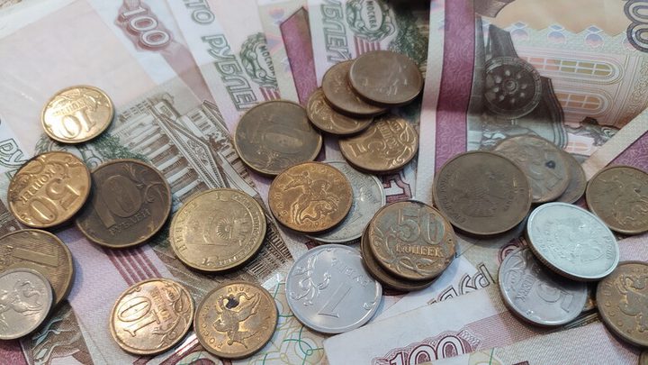 المركزي الروسي يخفف الضوابط على شركات الاستيراد وبعض البنوك