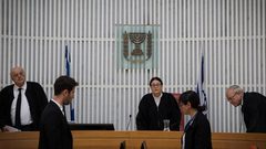 محكمة الاحتلال العليا تجيز سحب المواطنة من "مدانين بالمس بأمن الدولة"