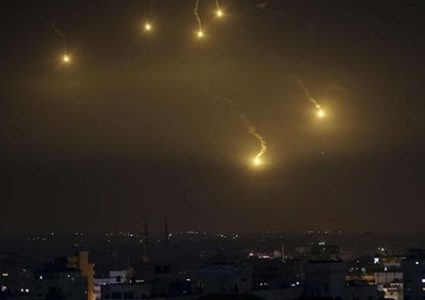 سوريا: ثلاثة شهداء وسبعة جرحى بعدوان إسرائيلي في محيط دمشق