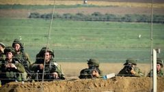 قوات الاحتلال تستهدف الأراضي الزراعية شمال شرق خان يونس