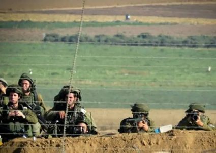 قوات الاحتلال تستهدف الأراضي الزراعية شمال شرق خان يونس