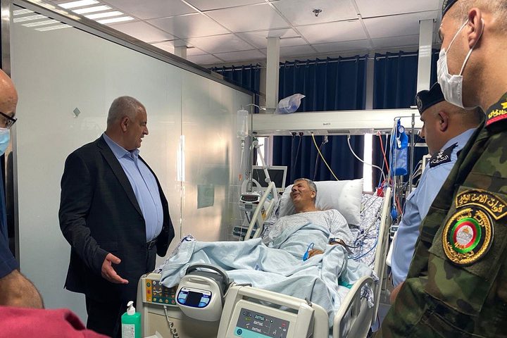 وزير الداخلية يطمئن على صحة مصابي اعتداء أمس في نابلس