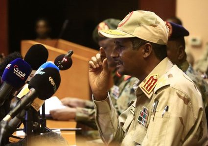 حميدتي: قررنا ترك أمر الحكم للمدنيين في السودان