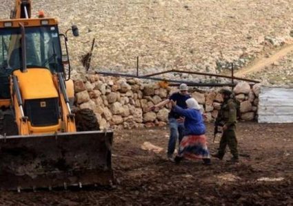 الاحتلال يستولي على جرار زراعي في الأغوار الشمالية