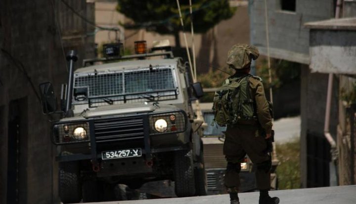 الاحتلال يقتحم قرى شمال شرق جنين ويداهم محال تجارية