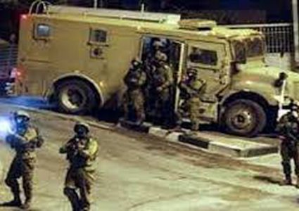قوات الاحتلال تقتحم شرق بيت لحم وتداهم منزلا