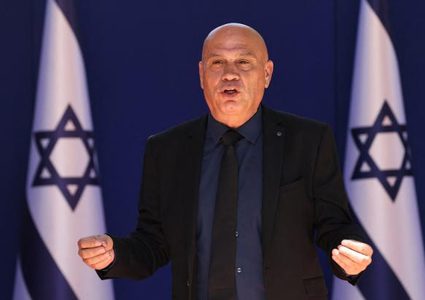 "فريج" يكشف عن دولة عربية يمكن أن تتوسط بفاعلية بين إسرائيل والفلسطينيين