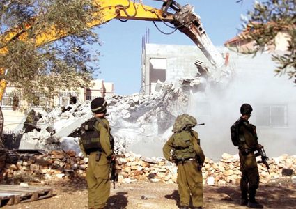 الاحتلال يهدم 9 عرائش في جبل الهردش غرب الخليل