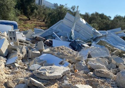 للمرة الرابعة: الاحتلال يهدم مقهى على مدخل يعبد جنوب غرب جنين