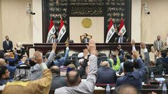 اقتحام البرلمان.. الصدر يوجه بالانسحاب والمالكي يحذر
