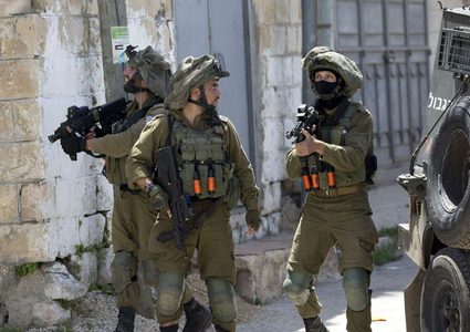 وحدة خاصة اسرائيلية تختطف شابا من مخيم الدهيشة