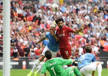 صلاح يتوق للفوز بـ"درع المجتمع" الأول