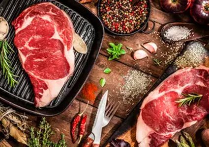 خبيرة تغذية تحذر من تناول هؤلاء الأشخاص للحوم!