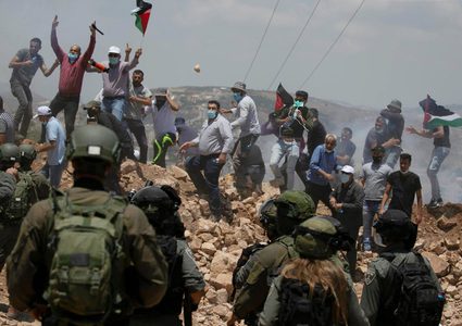 11 إصابة بالرصاص المعدني جراء قمع الاحتلال مسيرة كفر قدوم