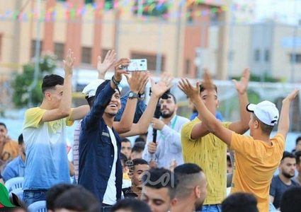 "فتح" تهنئ الطلبة الناجحين في الثانوية العامة