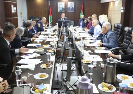 مجلس التنظيم الأعلى يناقش إقامة وتطوير مناطق صناعية إقليمية