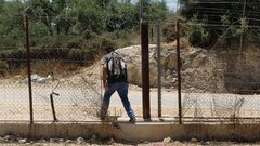 إصابة عامل برصاص الاحتلال قرب بلدة زيتا شمال طولكرم واعتقاله