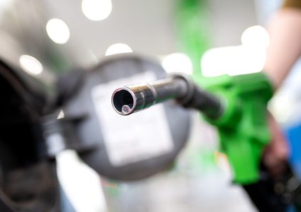 أسعار النفط تنخفض بانتظار نتائج اجتماع "أوبك+"