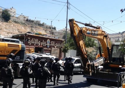 جرافات الاحتلال تهدم منزلا في سلوان