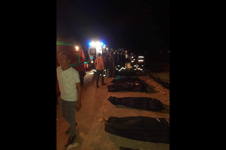 حادث سير مروع يخلّف 17 قتيلا في سوهاج بمصر