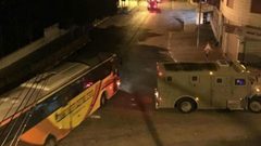 الاحتلال يعتقل شابين من نابلس ومواجهات في محيط قبر يوسف