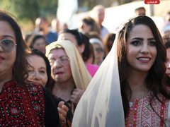 عرس فلسطيني بالزي التراثي في بلدة بيرزيت قضاء رام_الله.