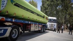 الاحتلال يسمح بدخول شاحنات الوقود لمحطة كهرباء غزة