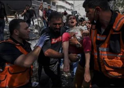 إصابة طفل بجروح حرجة في قصف إسرائيلي شرق خان يونس