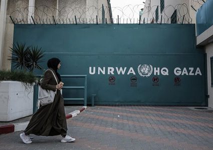 "الأونروا" تغلق جميع منشآتها باستثناء الصحية في غزة