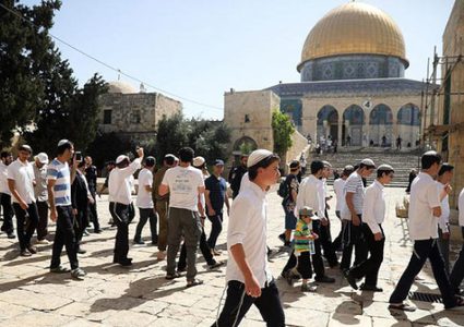 السعودية تدين اقتحام الأقصى: الاعتداءات المتواصلة على المقدسات تفاقم التوتر