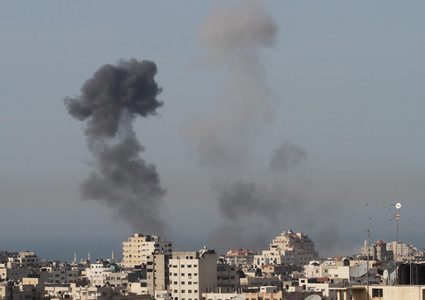 إصابات في تجدد غارات الاحتلال على غزة وبيت لاهيا