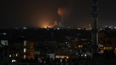 إصابة عامل وتدمير آلية لبلدية جباليا في قصف إسرائيلي