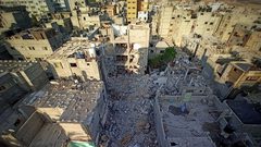 رفح: الدمار الذي خلفه القصف داخل مخيم الشعوت المكتظ بالسكان