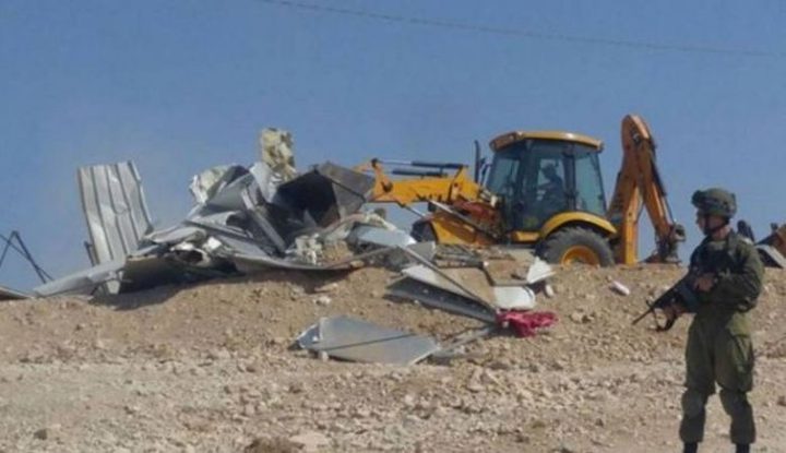 الاحتلال يهدم 9 "بركسات" سكنية وزراعية لعرب الكعابنة شمال شرق القدس