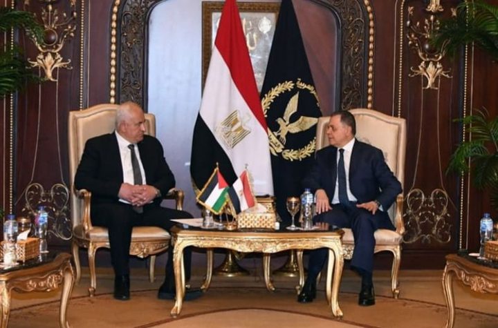 وزير الداخلية يبحث مع نظيره المصري التعاون المشترك